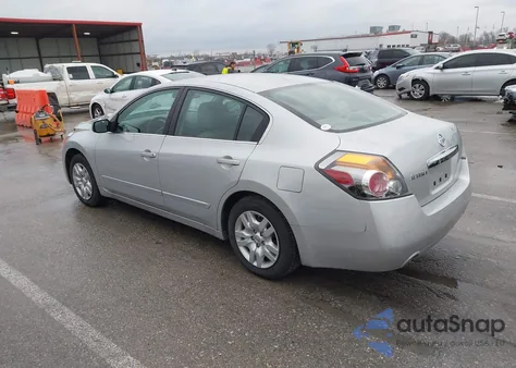 2011 Nissan Altima 2.5 z USA, uszkodzony, nr VIN 1N4AL2AP4BN516442